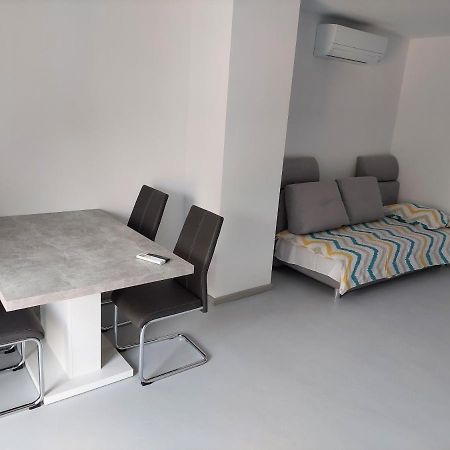 Apartma Rene Izola Exterior photo
